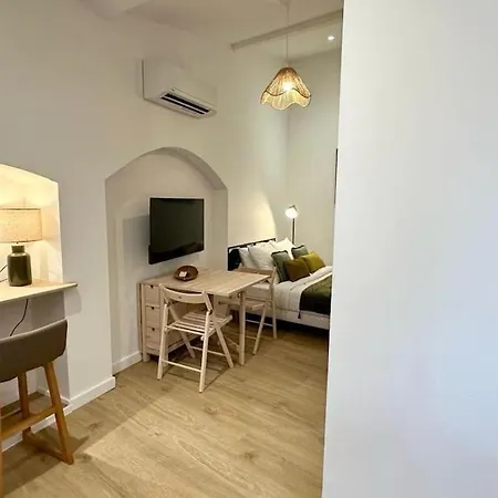 Vitton 1 - Montchat Апартаменты *