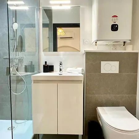 Vitton 1 - Montchat Apartman *